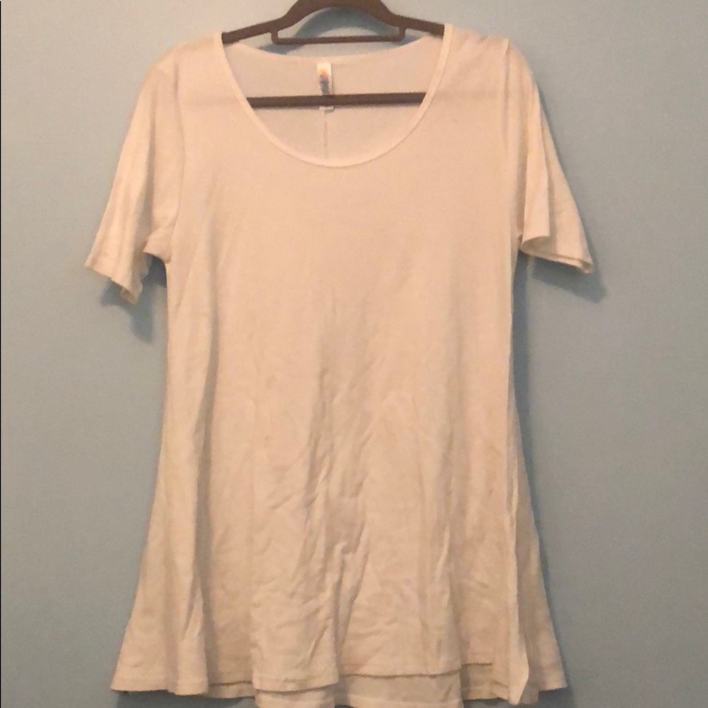 Lularoe solid white perfect T size small